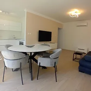 Apartment Angie Zadar