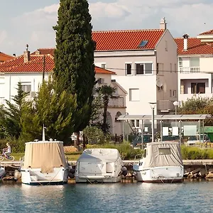 Rafael Apartment Zadar
